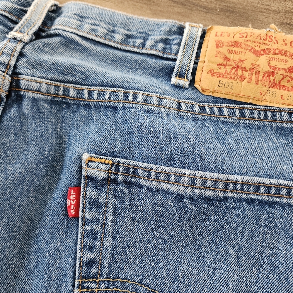 Levi's 501 Original Fit Straight Leg Blue Jeans Men's Size 38 - Picture 10 of 15